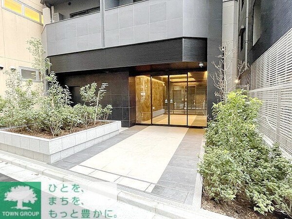エントランス(お問合せは(株)タウンハウジングレジデンス事業部【03-…)