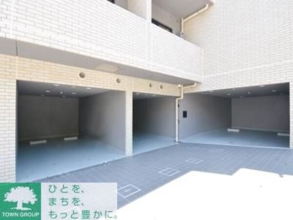 駐車場(部屋探しは株式会社　タウンハウジング　までお気軽にお問合せ…)