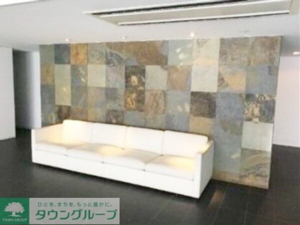 ロビー(部屋探しは株式会社　タウンハウジング　までお気軽にお問合せ…)