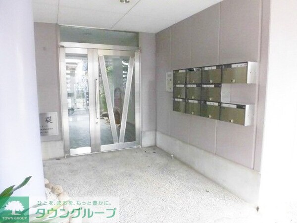 エントランス(部屋探しは株式会社　タウンハウジング　までお気軽にお問合せ…)