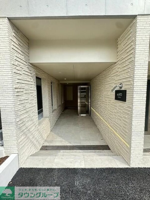 エントランス(部屋探しは株式会社　タウンハウジング　までお気軽にお問合せ…)
