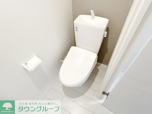 トイレ(お部屋探しは株式会社　タウンハウジング　までお気軽にお問合…)