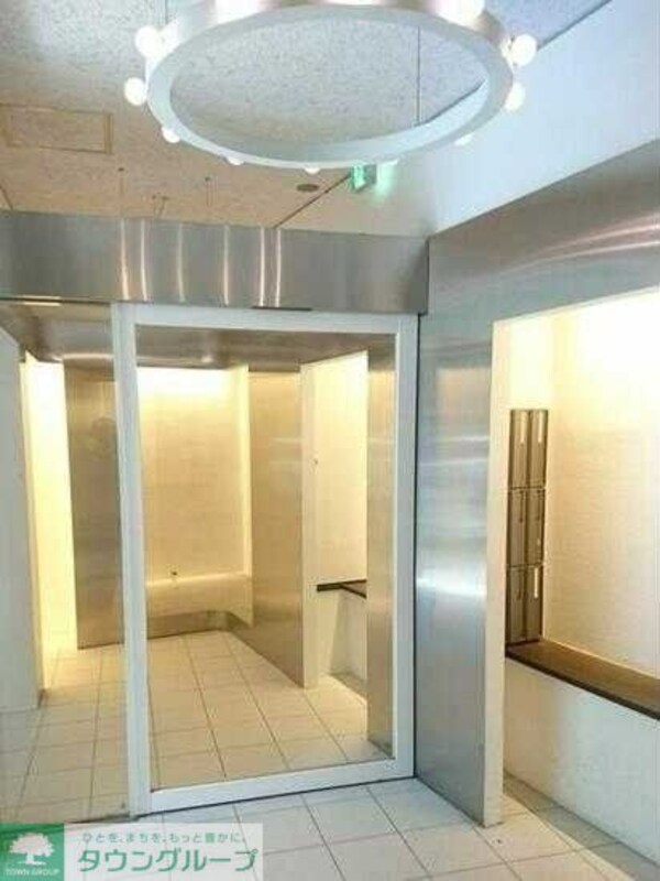 エントランス(部屋探しは株式会社　タウンハウジング　までお気軽にお問合せ…)