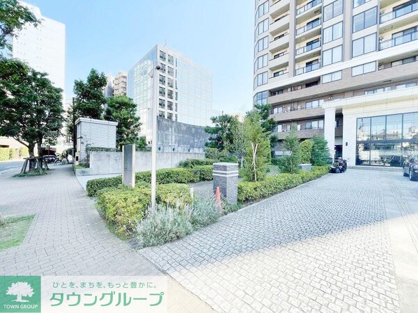 エントランス(部屋探しは株式会社　タウンハウジング　までお気軽にお問合せ…)