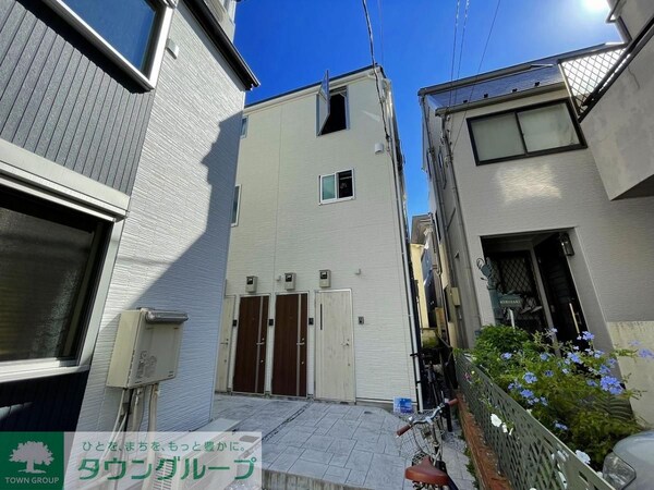 エントランス(部屋探しは株式会社　タウンハウジング　までお気軽にお問合せ…)