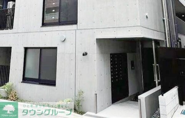 エントランス(部屋探しは株式会社　タウンハウジング　までお気軽にお問合せ…)