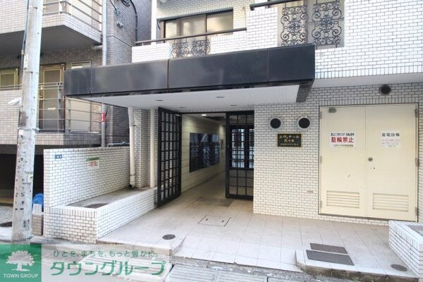 エントランス(部屋探しは株式会社　タウンハウジング　までお気軽にお問合せ…)