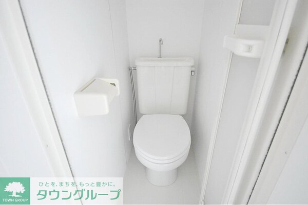 トイレ(お部屋探しは株式会社　タウンハウジング　までお気軽にお問合…)