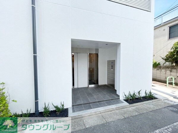 エントランス(部屋探しは株式会社　タウンハウジング　までお気軽にお問合せ…)