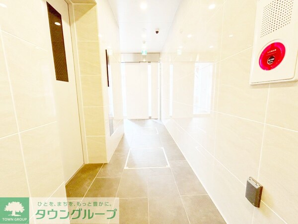 ロビー(部屋探しは株式会社　タウンハウジング　までお気軽にお問合せ…)