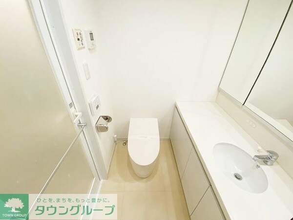 トイレ(お部屋探しは株式会社　タウンハウジング　までお気軽にお問合…)