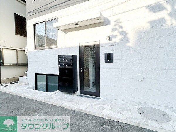 エントランス(部屋探しは株式会社　タウンハウジング　までお気軽にお問合せ…)