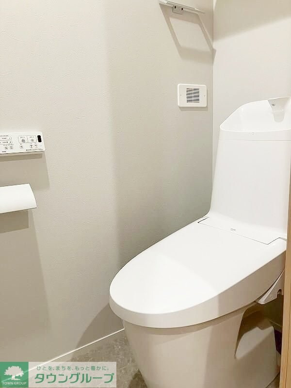 トイレ(お部屋探しは株式会社　タウンハウジング　までお気軽にお問合…)