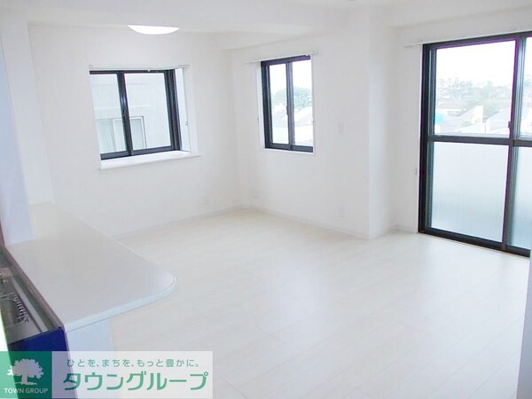 リビング・居室(お部屋探しは株式会社　タウンハウジング　までお気軽にお問合…)