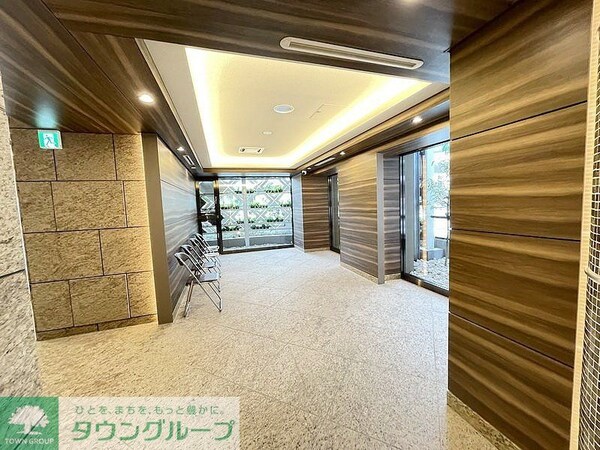 ロビー(部屋探しは株式会社　タウンハウジング　までお気軽にお問合せ…)