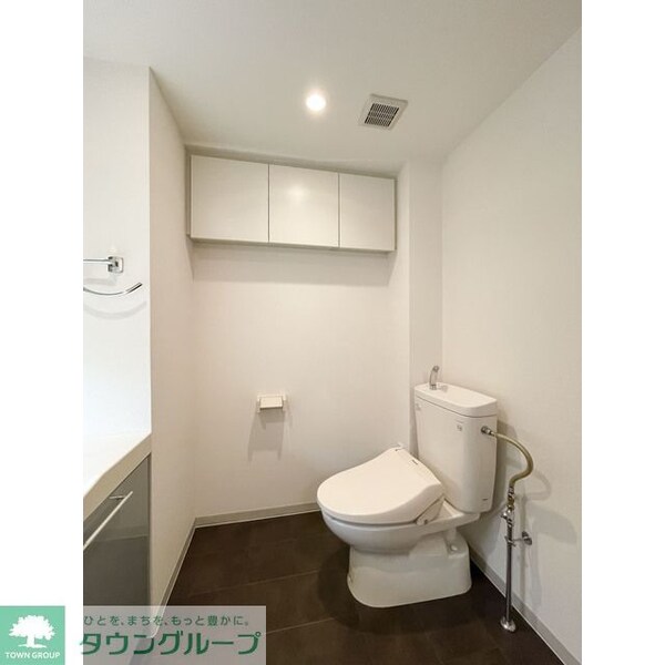 トイレ(お部屋探しは株式会社　タウンハウジング　までお気軽にお問合…)