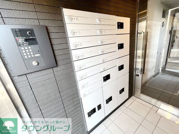 ロビー(部屋探しは株式会社　タウンハウジング　までお気軽にお問合せ…)