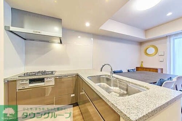 キッチン(お部屋探しは株式会社　タウンハウジング　までお気軽にお問合…)
