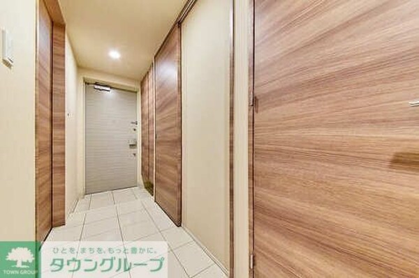 玄関(お部屋探しは株式会社　タウンハウジング　までお気軽にお問合…)