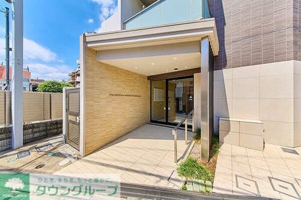 エントランス(部屋探しは株式会社　タウンハウジング　までお気軽にお問合せ…)
