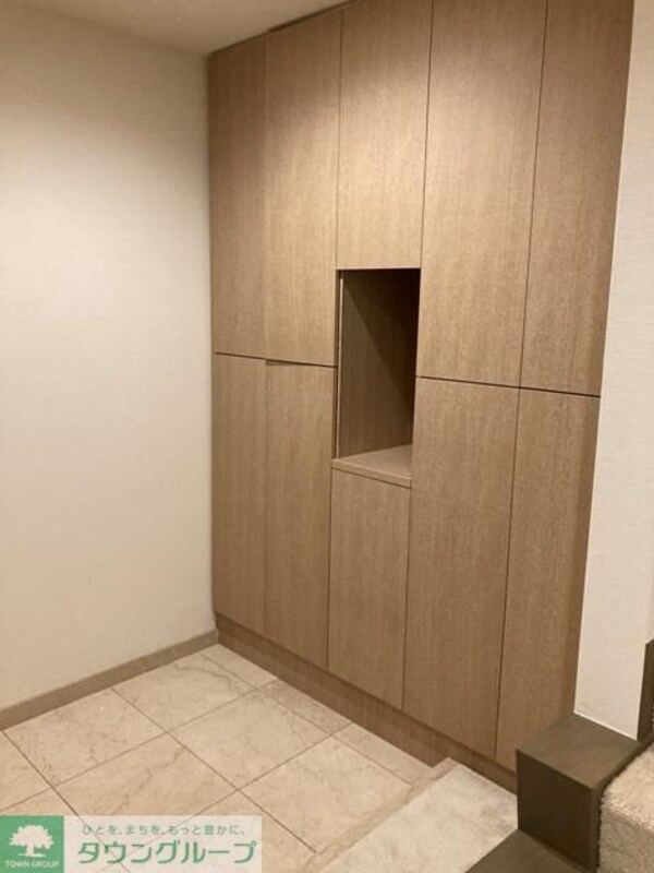 玄関(※写真は同タイプ住戸です。)