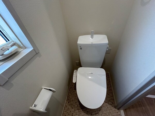 トイレ(お部屋探しは株式会社　タウンハウジング　までお気軽にお問合…)