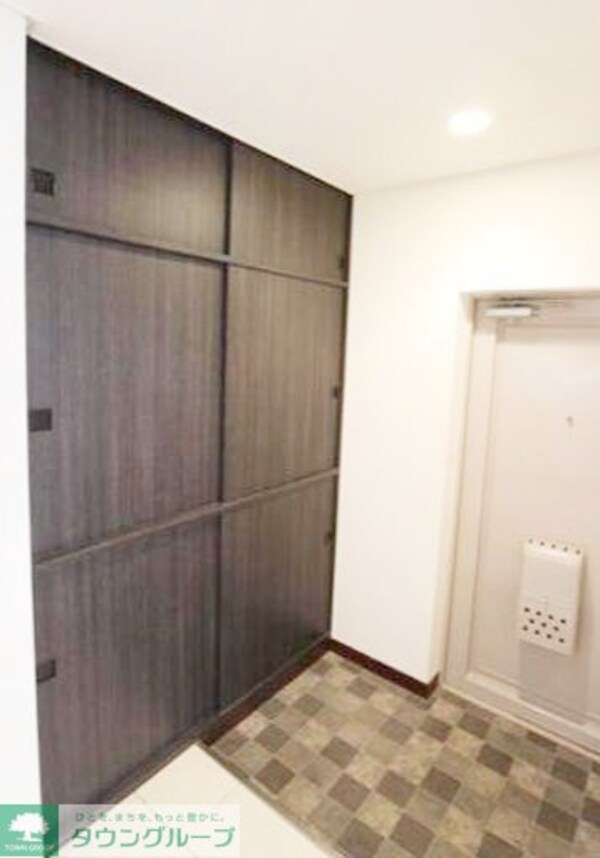 玄関(お部屋探しは株式会社　タウンハウジング　までお気軽にお問合…)