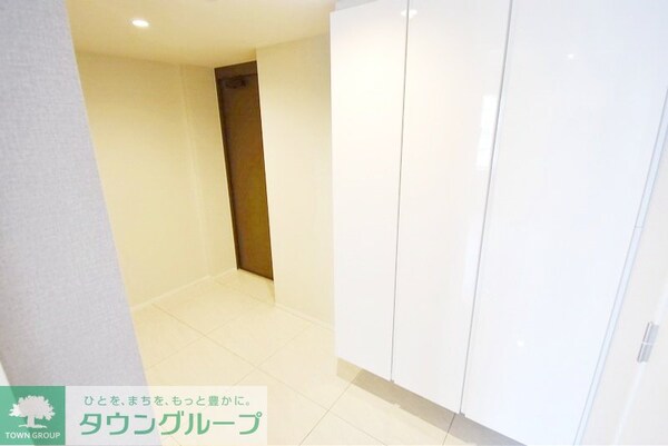 玄関(お部屋探しは株式会社　タウンハウジング　までお気軽にお問合…)