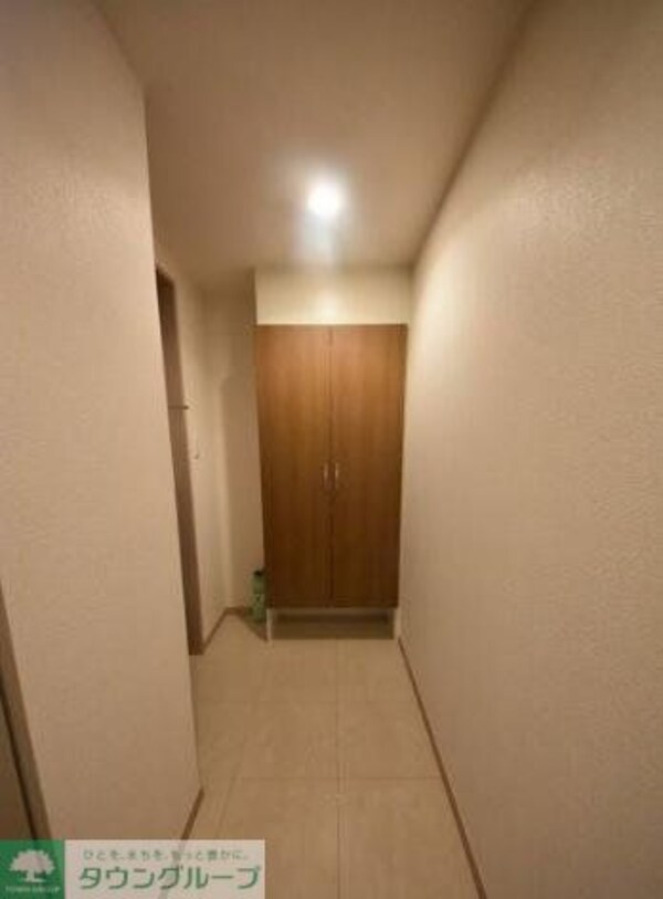 玄関(お部屋探しは株式会社　タウンハウジング　までお気軽にお問合…)
