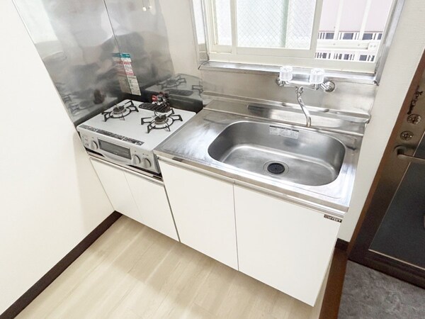 キッチン(お部屋探しは株式会社　タウンハウジング　までお気軽にお問合…)