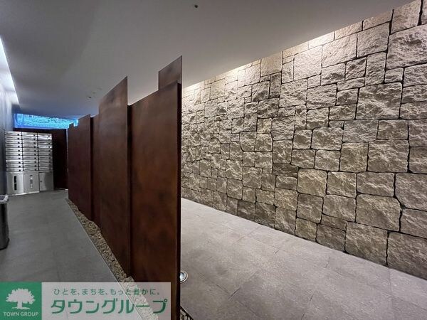 ロビー(部屋探しは株式会社　タウンハウジング　までお気軽にお問合せ…)