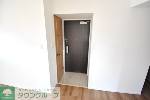 玄関(お部屋探しは株式会社　タウンハウジング　までお気軽にお問合…)