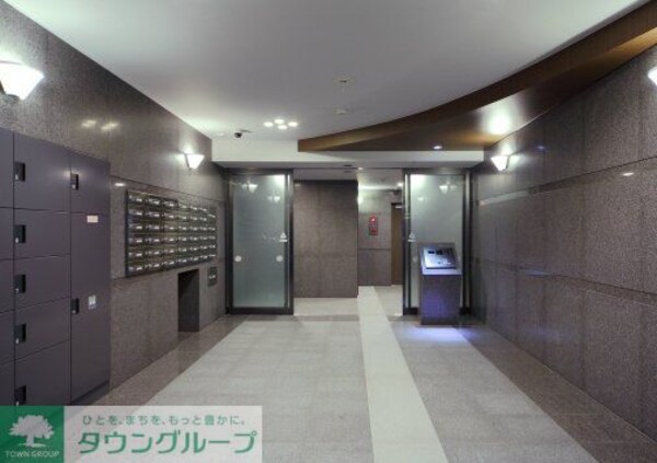 ロビー(お問合せは(株)タウンハウジング東京へ)