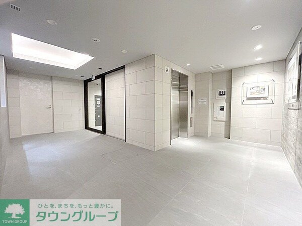 ロビー(部屋探しは株式会社　タウンハウジング　までお気軽にお問合せ…)