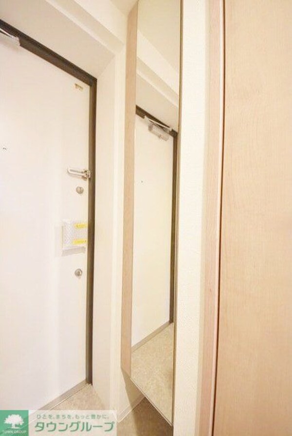 玄関(お部屋探しは株式会社　タウンハウジング　までお気軽にお問合…)