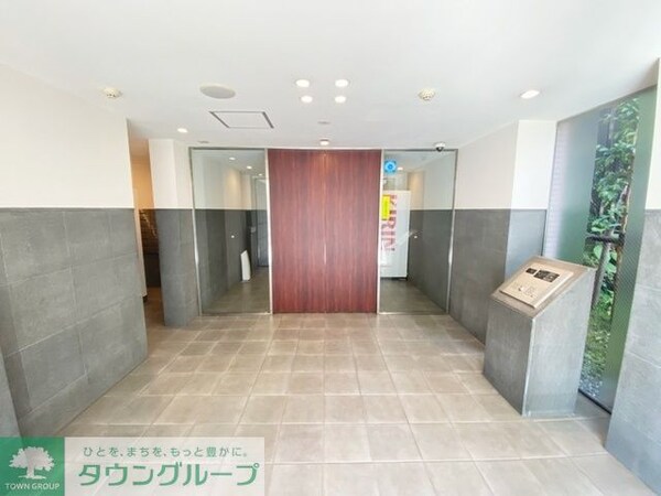 エントランス(部屋探しは株式会社　タウンハウジング　までお気軽にお問合せ…)