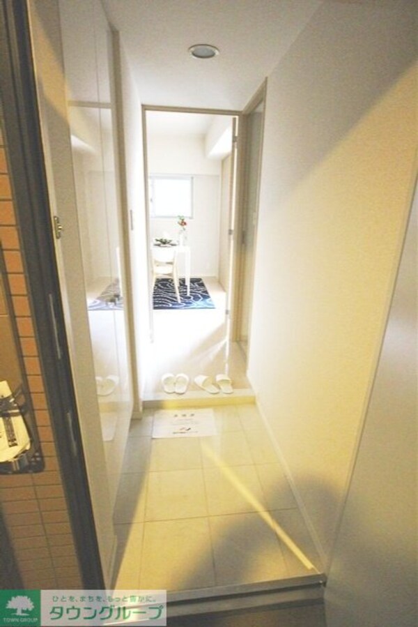玄関(お部屋探しは株式会社　タウンハウジング　までお気軽にお問合…)