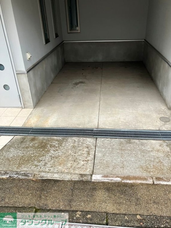 駐車場(部屋探しは株式会社　タウンハウジング　までお気軽にお問合せ…)