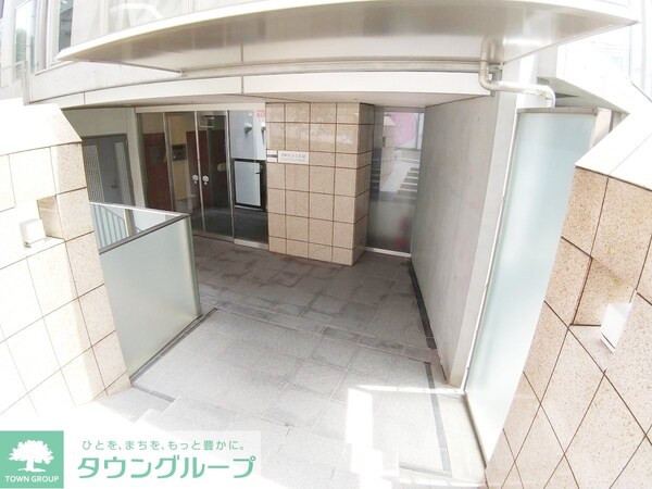 エントランス(部屋探しは株式会社　タウンハウジング　までお気軽にお問合せ…)