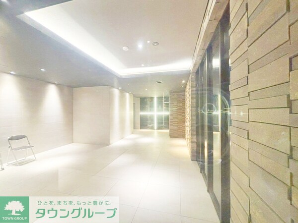 ロビー(部屋探しは株式会社　タウンハウジング　までお気軽にお問合せ…)