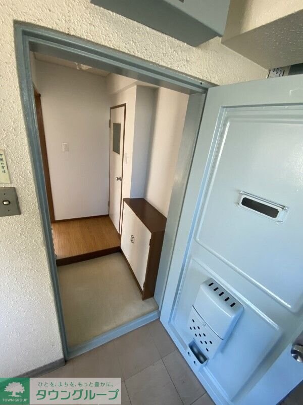 玄関(お部屋探しは株式会社　タウンハウジング　までお気軽にお問合…)