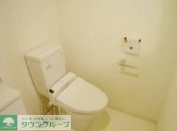トイレ(お部屋探しは株式会社　タウンハウジング　までお気軽にお問合…)