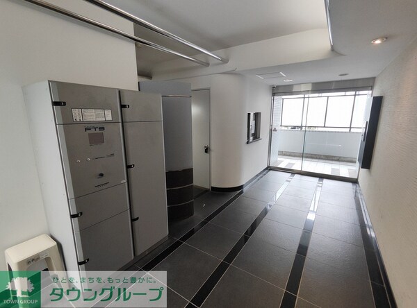 エントランス(部屋探しは株式会社　タウンハウジング　までお気軽にお問合せ…)