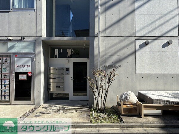 エントランス(部屋探しは株式会社　タウンハウジング　までお気軽にお問合せ…)