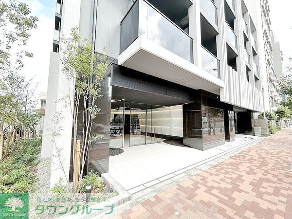 エントランス(部屋探しは株式会社　タウンハウジング　までお気軽にお問合せ…)