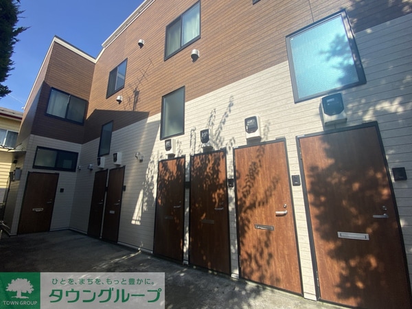 エントランス(部屋探しは株式会社　タウンハウジング　までお気軽にお問合せ…)