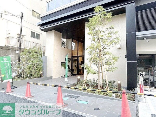 エントランス(部屋探しは株式会社　タウンハウジング　までお気軽にお問合せ…)