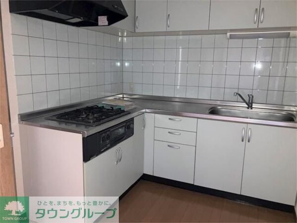 キッチン(お部屋探しは株式会社　タウンハウジング　までお気軽にお問合…)