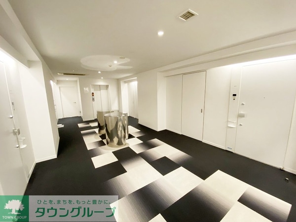 ロビー(部屋探しは株式会社　タウンハウジング　までお気軽にお問合せ…)