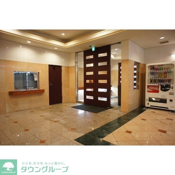 ロビー(部屋探しは株式会社　タウンハウジング　までお気軽にお問合せ…)